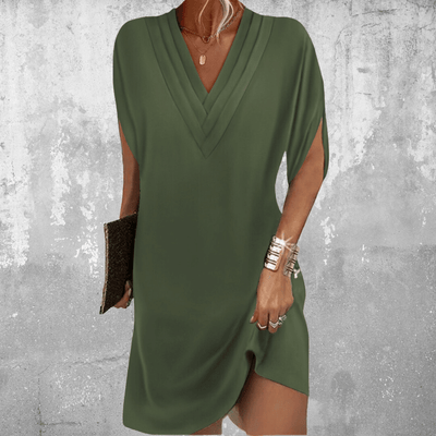 Vivienne – Elegant V-Neck Flowing Dress