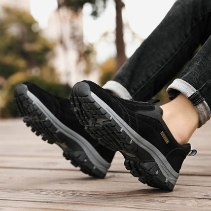 Benjamin – Orthopedic Hiking Shoes