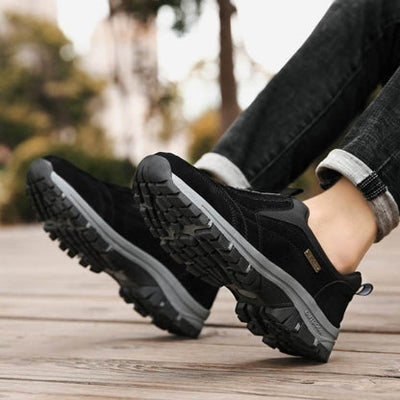 Benjamin – Orthopedic Hiking Shoes