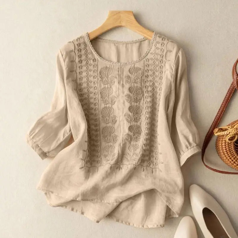 Seraphina – Embroidered Boho Blouse for Effortless Elegance