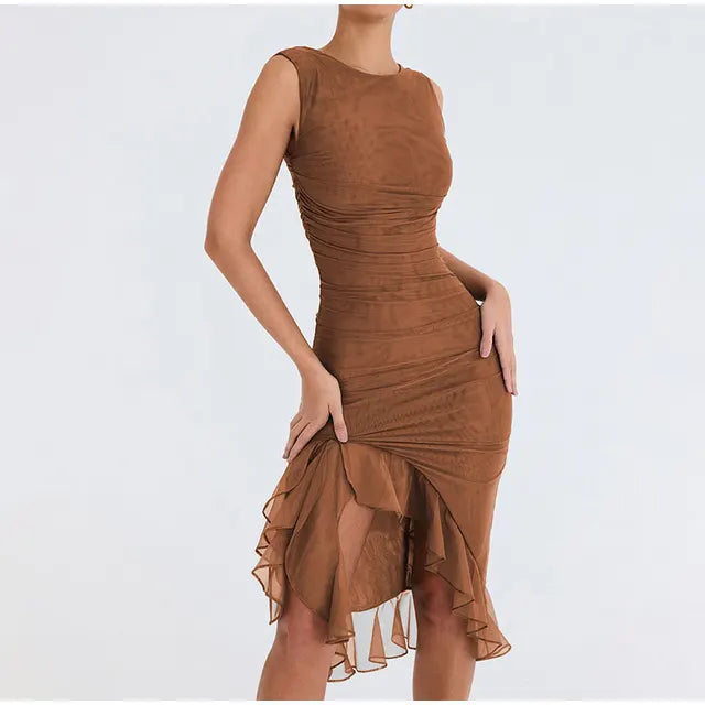 Rozz – Chic Midi Dress with Ruffles & Flattering Fit
