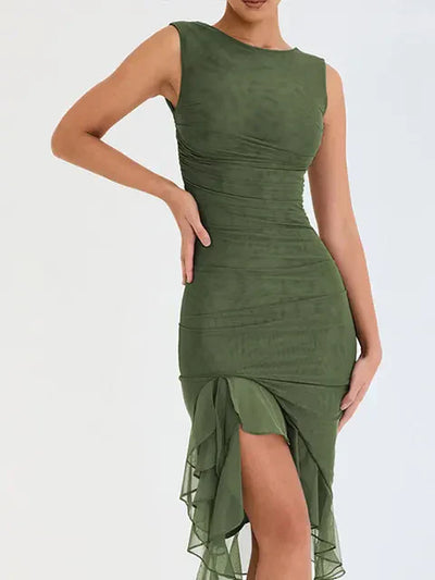 Rozz – Chic Midi Dress with Ruffles & Flattering Fit
