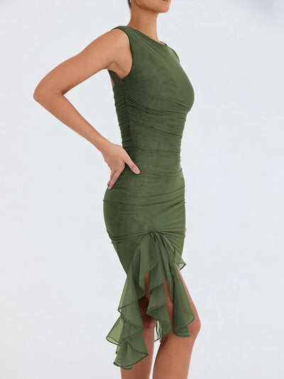 Rozz – Chic Midi Dress with Ruffles & Flattering Fit