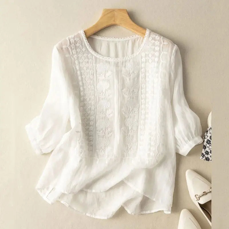 Seraphina – Embroidered Boho Blouse for Effortless Elegance