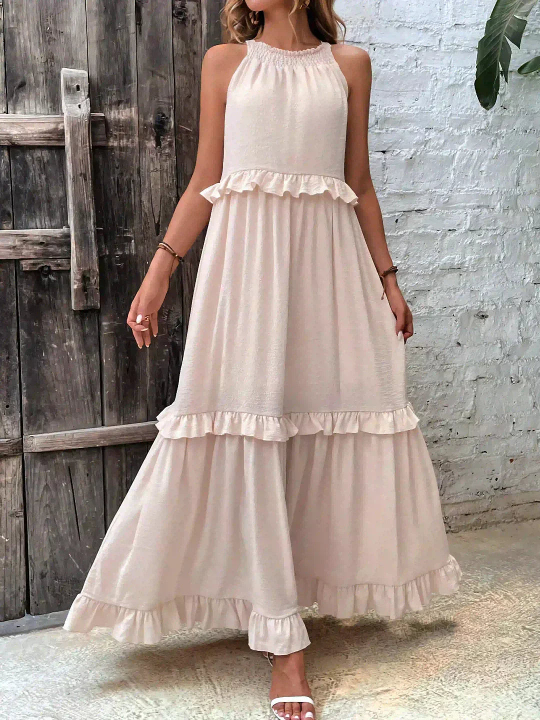 Genevieve – Halter Ruffle Maxi Dress with Flowing Elegance